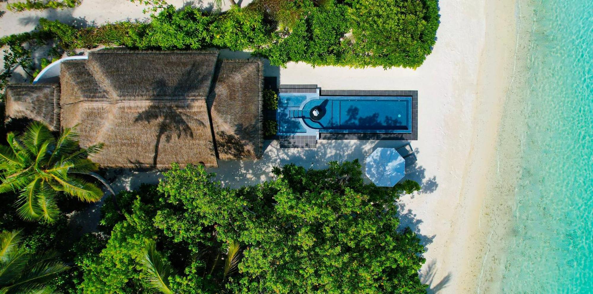 Beachfront Infinity Pool Villa